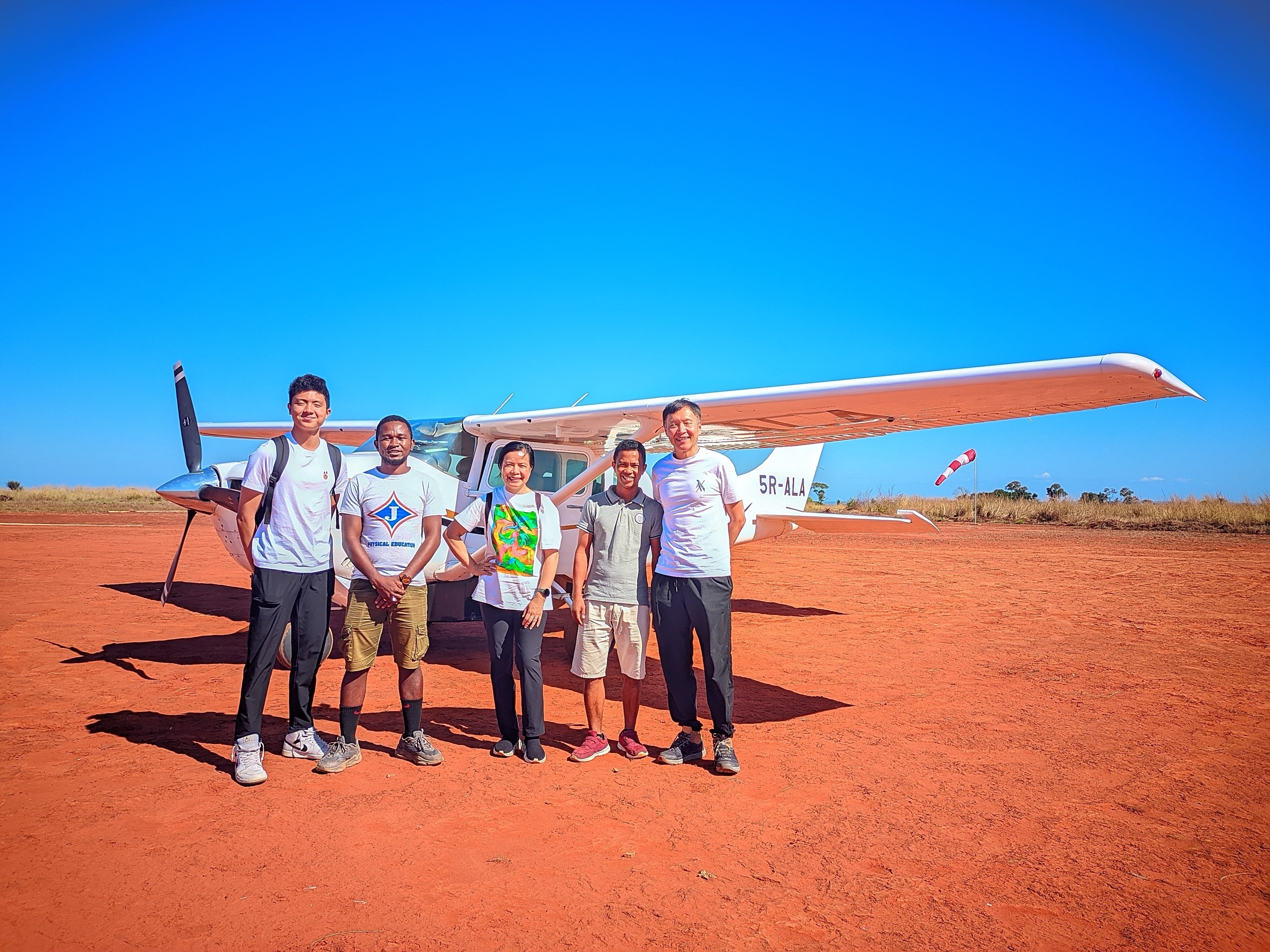 Premium Madagascar Charter Journey